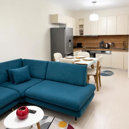 Апартаменты Sea & Escape - 2 Bedroom With Lift By The